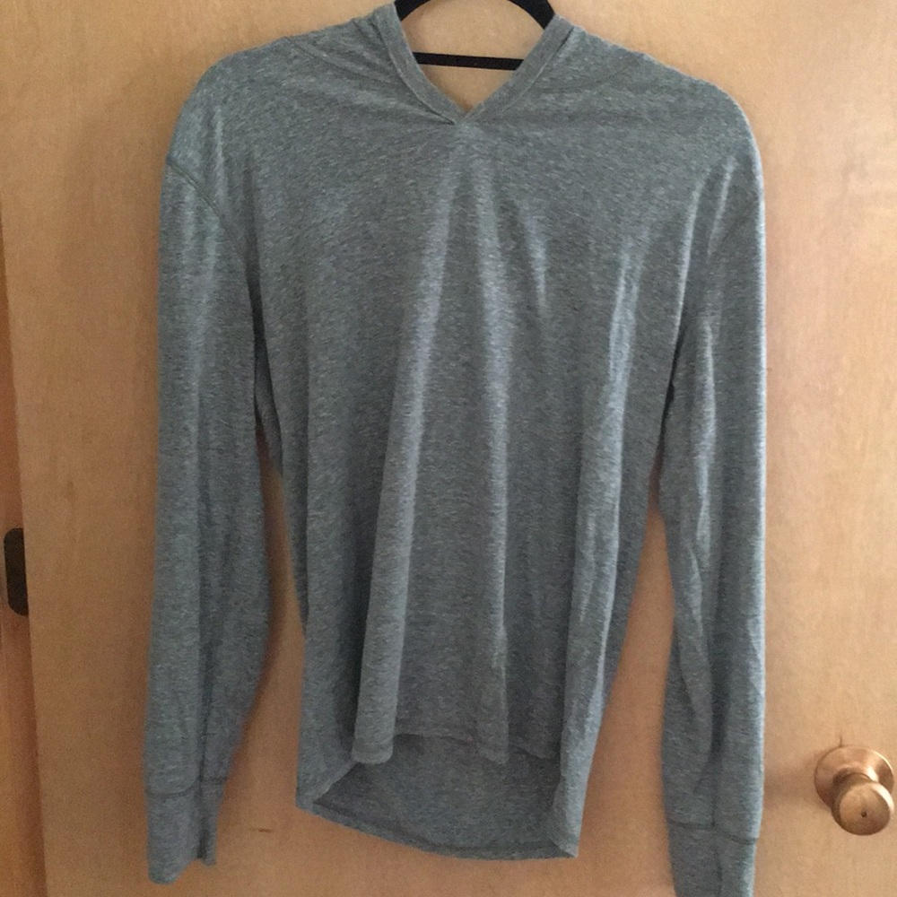 Long sleeve hooded tee